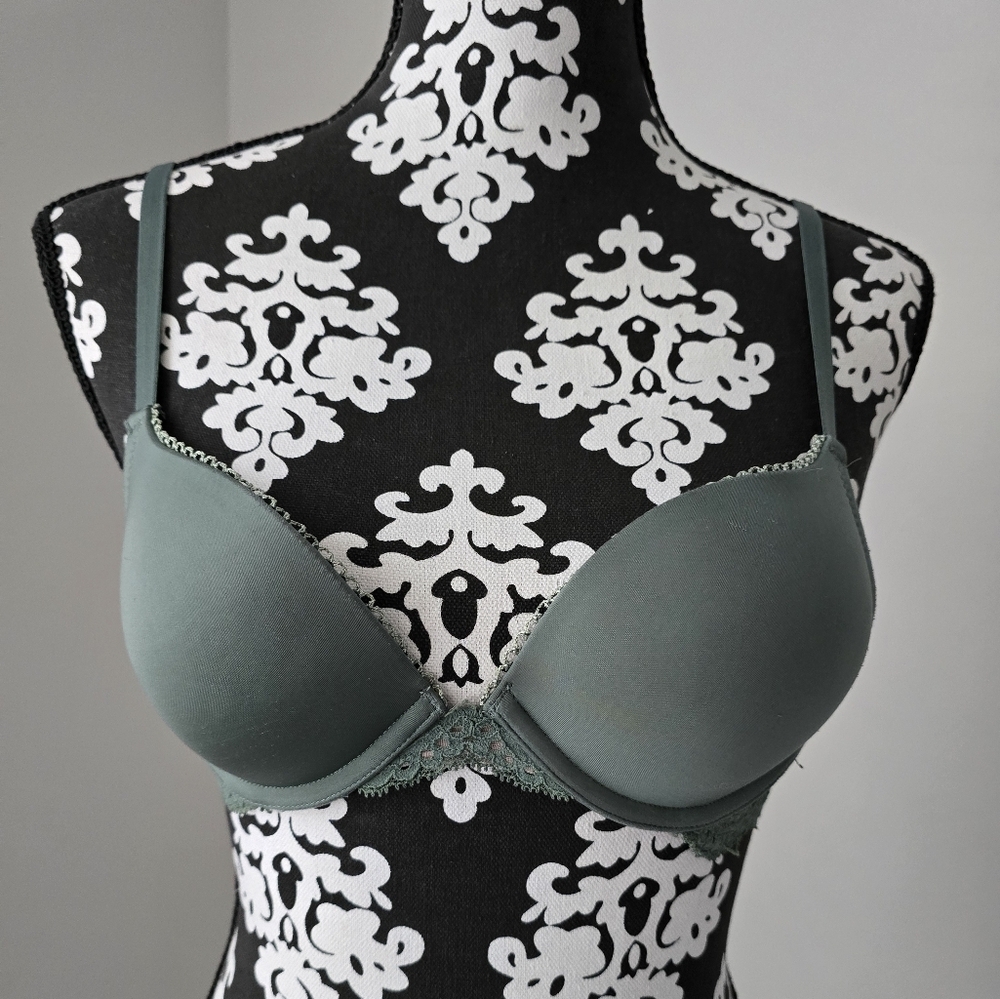 Victoria's Secret Dream Angels Push-up Green size 32B
